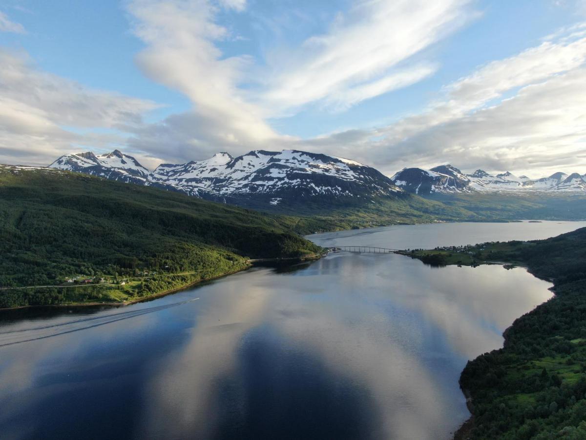 Arctic Inn Gratangen Экстерьер фото