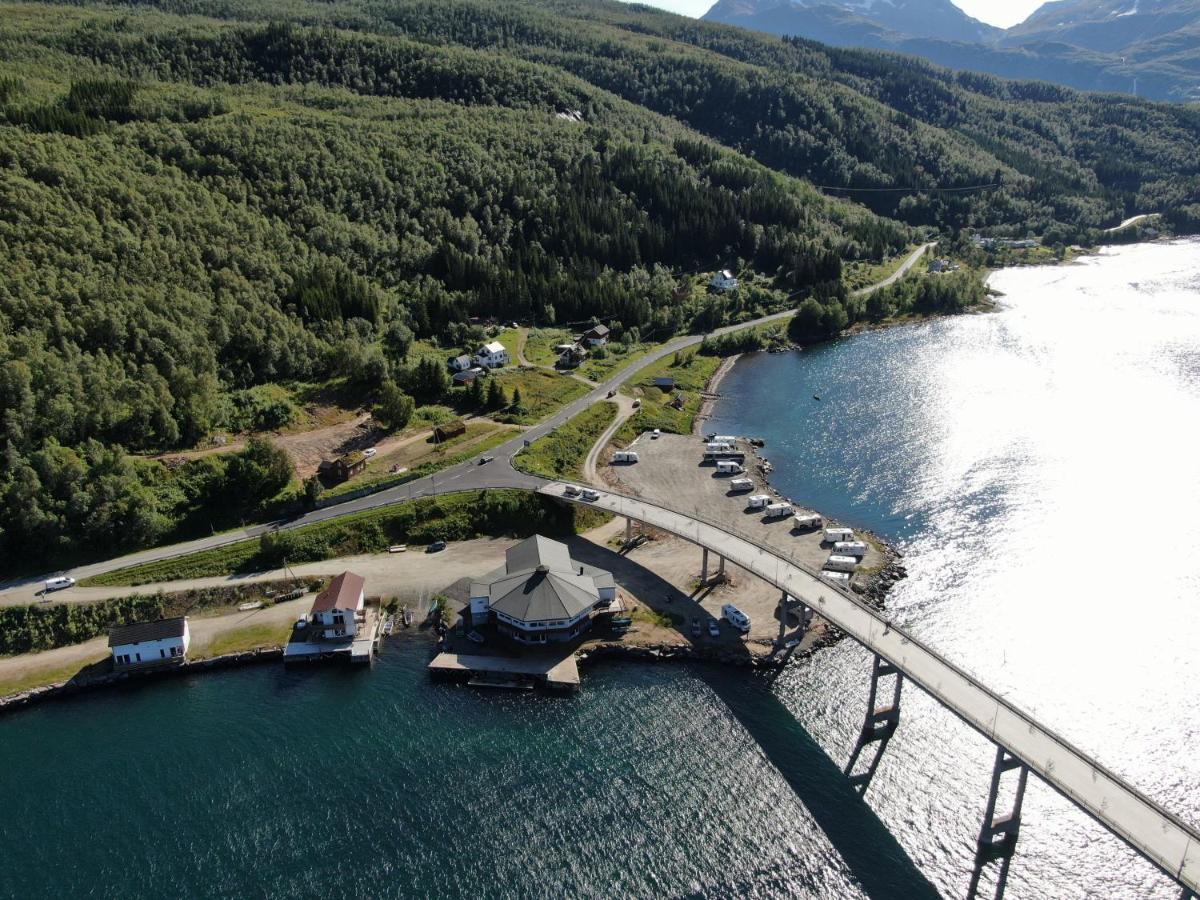 Arctic Inn Gratangen Экстерьер фото